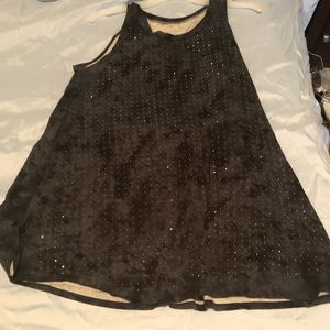 Cotton shirt dress. Adorned with sparkles.